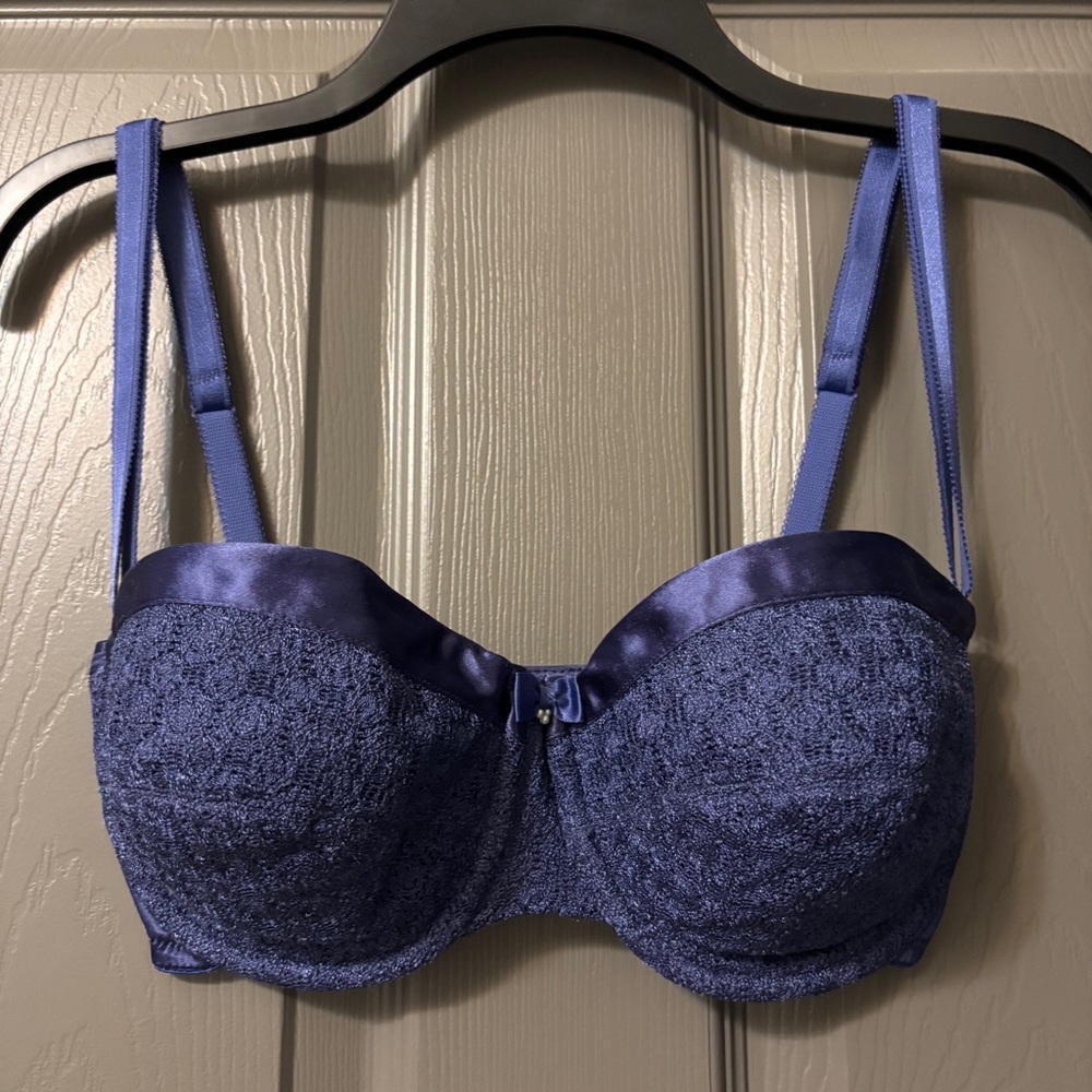 Oscar de la Renta Convertible Balconette Lace Bra 34D Blue